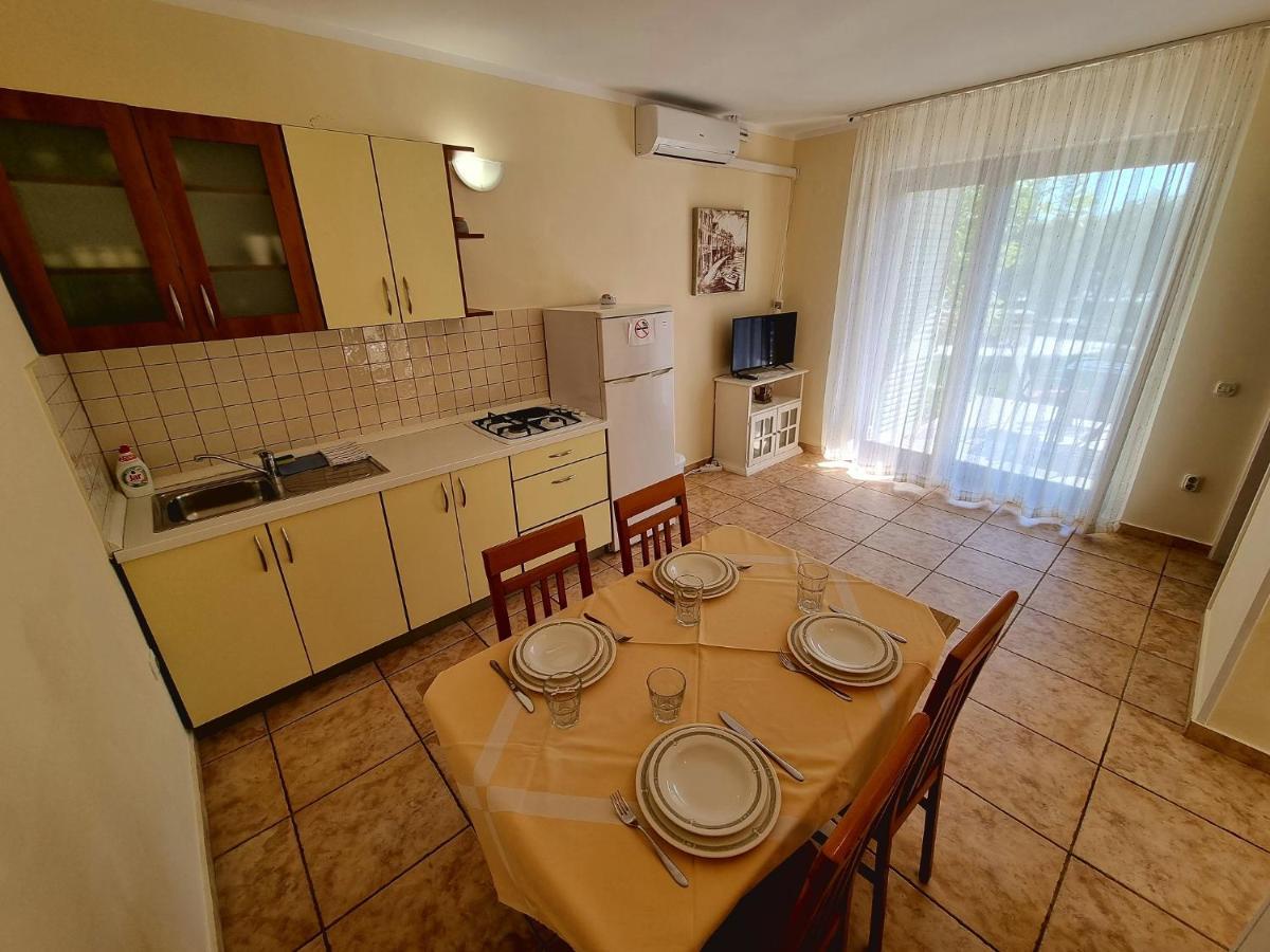 Apartments Ostrea - Ana Novalja Exterior photo
